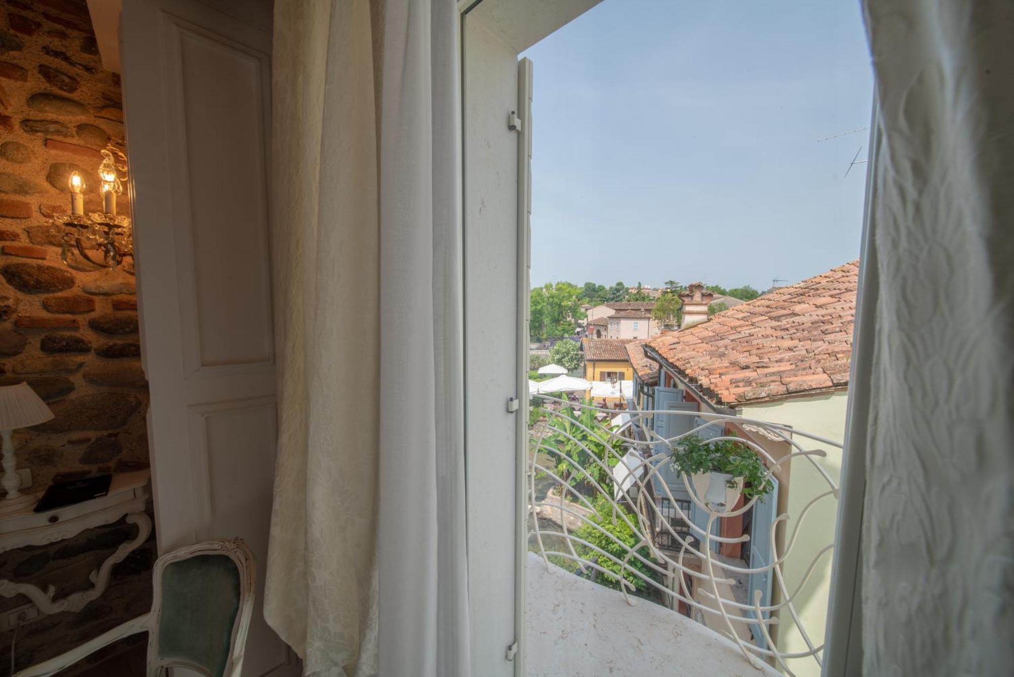 Regia Rosetta - Royal Rooms Borghetto Valeggio sul Mincio Exterior foto